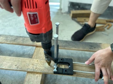 Локатор сверл по дереву