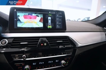 BMW Seria 5 G30-G31 Limuzyna Facelifting 2.0 530i 252KM 2022 BMW Seria 5 530i xDriveAdaptacyjne Reflektory LEDFotele Sportowe 2.0, zdjęcie 9