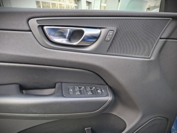 Volvo XC60 II Crossover D4 190KM 2018 Volvo XC 60 D4 AWD R-Design Aut. Salon Polska, Fak, zdjęcie 9