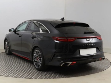 Kia Proceed Shooting Brake 1.6 T-GDI 204KM 2020 Kia ProCeed GT 1.6 T-GDI, Serwis ASO, Automat, zdjęcie 3