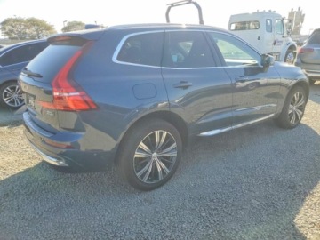 Volvo XC60 II 2023 Volvo XC 60 Plus, 4x4, 2L 247KM, od ubezpieczalni. 2.0 Benzyna 247KM, zdjęcie 2