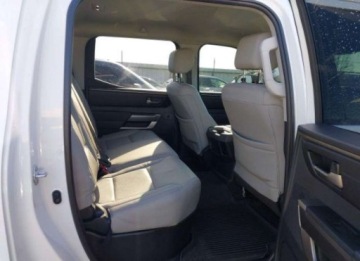 Toyota Tundra II 2023 Toyota Tundra 2023, 3.4L, 4x4, SR5, od ubezpieczalni 3.4 Benzyna 389KM, zdjęcie 10