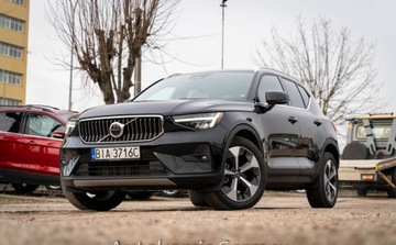 Volvo XC40 Crossover Facelifting 2.0 B5 250KM 2022 Volvo XC 40 Volvo XC40 2.0 B5 AWD 250KM Mild Hybrid 2.0 Benzyna 250KM, zdjęcie 1