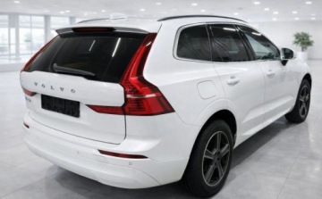 Volvo XC60 II 2022 Volvo XC 60 AWD Momentum PRO Faktura VAT23 2.0 Benzyna 250KM, zdjęcie 3