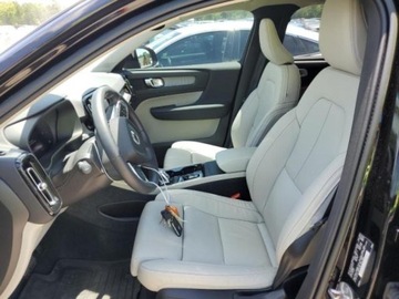 Volvo XC40 2023 Volvo XC 40 2023r, Plus, 4x4, 2.0L 2.0 Benzyna 252KM, zdjęcie 6