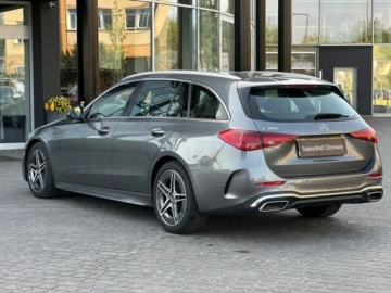 Mercedes Klasa C W206 2024 Mercedes-Benz Klasa C 180 AMG PakietLedNavigacjaSalon PLF 23 1.5, zdjęcie 6