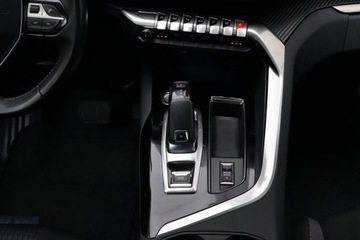 Peugeot 3008 II Crossover Facelifting  1.2 PureTech 130KM 2021 Peugeot 3008 1.2 PureTech, Salon Polska, zdjęcie 15