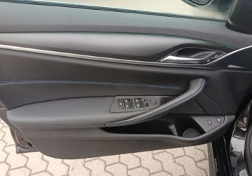 BMW Seria 5 G30-G31 2022 BMW Seria 5 Salon Polska 292KM Xdrive Mpakiet 2.0 Hybryda Plug-in 204KM, zdjęcie 12