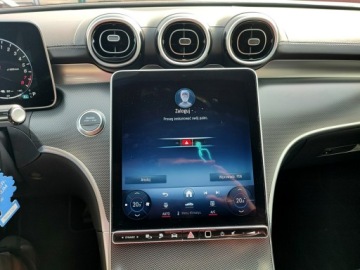 Mercedes Klasa C W206 2023 Mercedes C 300 e + niski przebieg + AMG, zdjęcie 10