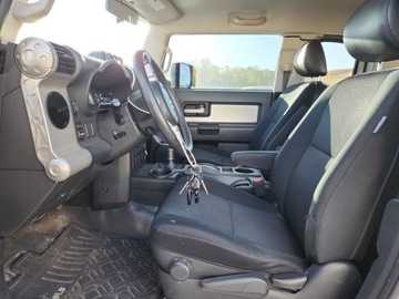 Toyota FJ Cruiser 4.0 239KM 2007 Toyota FJ Cruiser 2007 4.0l 4.0 Benzyna 239KM, zdjęcie 7