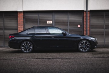 BMW Seria 5 G30-G31 Limuzyna Facelifting 2.0 520d 190KM 2021 BMW 520 d 2.0 Shadow Line Steptronic, zdjęcie 22