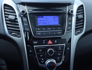 Hyundai i30 II Hatchback 3d 1.4 100KM 2014 Hyundai i30 1.4 CVVT, Klima, Parktronic, zdjęcie 11