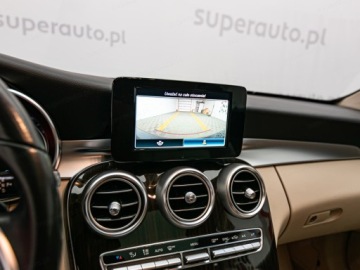 Mercedes Klasa C W205 Coupe Facelifting 2.0 300 258KM 2019 MERCEDES-BENZ C Klasa C 300 9G-TRONIC 2.0 258KM 2019, zdjęcie 19