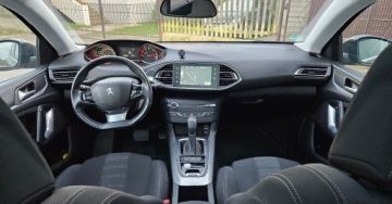 Peugeot 2017 Peugeot 308 2.0 SW 181Ps.Automat Panorama Navi Serwis 2017 2.0 Diesel 181KM, zdjęcie 5