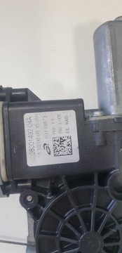 ZVEDÁK OKNO PRAVÝ LEVÝ PŘEDNÍ RENAULT TRAFIC III