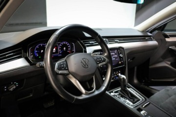 Volkswagen Passat B8 Variant Facelifting 2.0 TDI SCR 150KM 2022 Volkswagen Passat Lift*Elegance*Salon Polska*I, zdjęcie 15
