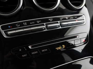 Mercedes Klasa C W205 2016 Mercedes C 350 PHEV Automat Avantgarde Klimatronik, zdjęcie 25