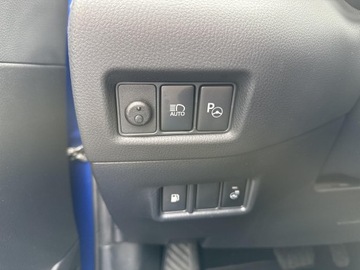 Toyota C-HR I Crossover 1.8 Hybrid 122KM 2018 Toyota C-HR 1.8 Hybrid Selection Toyota C-HR SELEC, zdjęcie 19