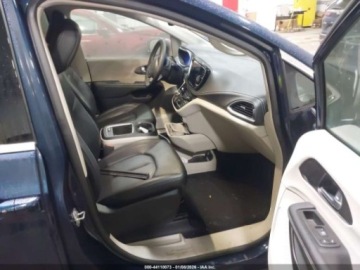 Chrysler Pacifica II 2024 Chrysler Pacifica Touring L 2024 3.6 Benzyna 287KM, zdjęcie 9