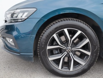 Volkswagen Passat B8 Limousine Facelifting 2.0 TDI SCR 150KM 2021 VW Passat 2.0 TDI, Salon Polska, Automat, Navi, zdjęcie 14