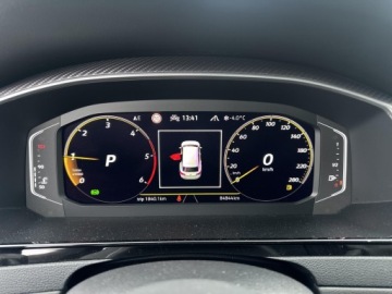 Volkswagen Arteon Fastback Facelifting 2.0 TDI 200KM 2022 Volkswagen Arteon 2.0 TDI 200KM R-Line DSG 4Motion, zdjęcie 26