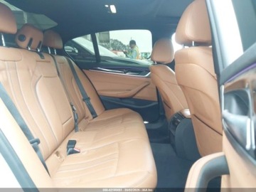 BMW Seria 5 G30-G31 2021 BMW Seria 5 540i 2021 3.0l 3.0 Benzyna 335KM, zdjęcie 12