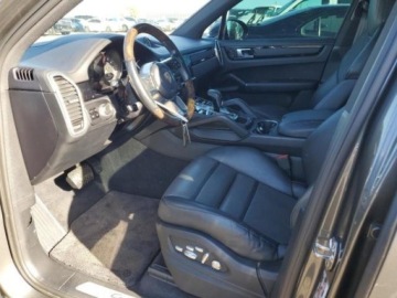 Porsche Cayenne III 2019 Porsche Cayenne 2019, 3.0L, 4x4, HYBRID, porysowany lakier 3.0 Hybryda, zdjęcie 7