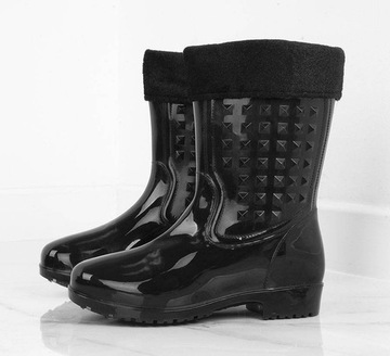 5100 ЧЕРНЫЕ БЛЕСКОВЫЕ БОТИЛЬНИКИ С УТЕПЛЕННЫМ УТЕПЛЕНИЕМ 37