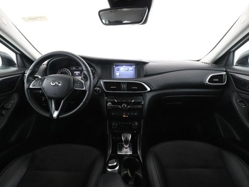 Infiniti Q30 1.5D 109KM 2018 Infiniti Q30 automat LED skóra navi klima auto, zdjęcie 14