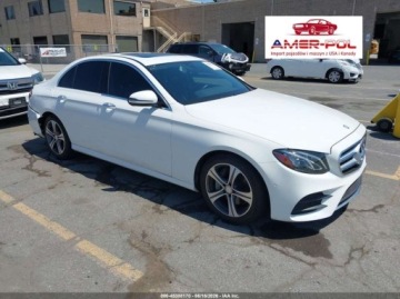 Mercedes Klasa E W213 2017 Mercedes-Benz Klasa E 300 rwd 2.0 Benzyna 241KM