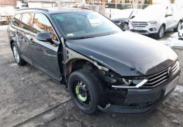 Volkswagen Passat B8 Variant 2.0 TDI BlueMotion SCR 150KM 2019 Volkswagen Passat Cena Brutto 2.0 Diesel 150KM, zdjęcie 5