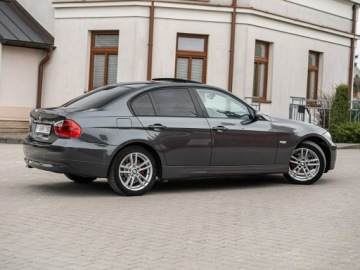 BMW Seria 3 E90-91-92-93 Limuzyna E90 318d 143KM 2007 BMW 320 M47 Rozrząd z przodu ! Szyberdach !, zdjęcie 17