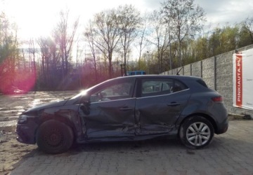 Renault Megane IV Hatchback 5d  Facelifting 1.5 Blue dCi 115KM 2021 Renault Megane Diesel Okazja 1.5 Diesel 115KM, zdjęcie 9