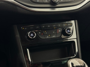 Opel Astra K Sportstourer Facelifting 1.2 Turbo 130KM 2022 Opel Astra Elegance / LED / CarPlay/Android Auto /, zdjęcie 21