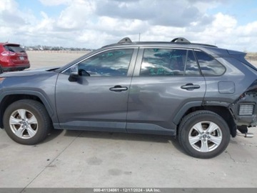 Toyota 2019 Toyota RAV4 2019r., XLE, od ubezpieczalni 2.5 Benzyna 203KM, zdjęcie 3