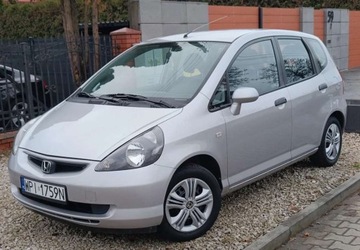 Honda Jazz II 1.4 83KM 2004 Honda Jazz 1.4 16V Klima Navi Zadbana bez rdzy