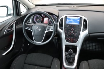 Opel Astra J Hatchback 5d 1.6 Turbo ECOTEC 180KM 2009 Opel Astra 1.6 T, Navi, Xenon, Klima, Klimatronic, zdjęcie 6