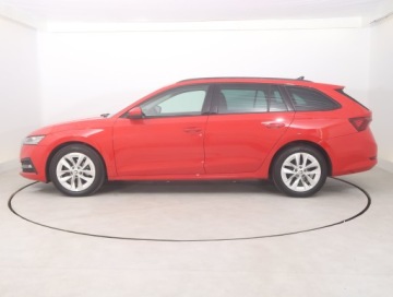 Skoda Octavia IV Scout 1.5 TSI ACT 150KM 2021 Skoda Octavia 1.5 TSI, Salon Polska, zdjęcie 2