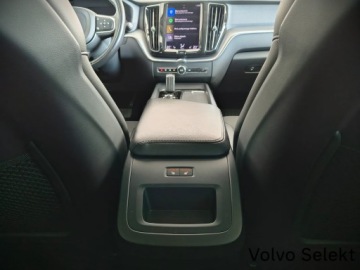 Volvo XC60 II 2020 Volvo XC 60 B4 Benzyna 197KM Aktywny tempomat BLIS, zdjęcie 27