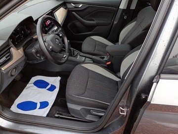 Skoda Kamiq Crossover 1.0 TSI 110KM 2023 Škoda Kamiq 1.0 TSI Ambition DSG 1.0TSI 110KM DSG, zdjęcie 9