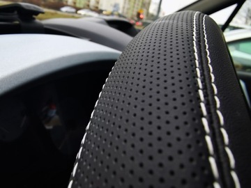Seat Leon Ibiza Toledo Altea Mii pokrowiec na kierownice skóra perforowanaX