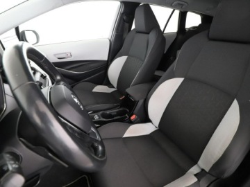 Toyota Corolla XII TS Kombi 2.0 Hybrid Dynamic Force 184KM 2019 Toyota Corolla FV23% 184KM kamera navi grzane, zdjęcie 12