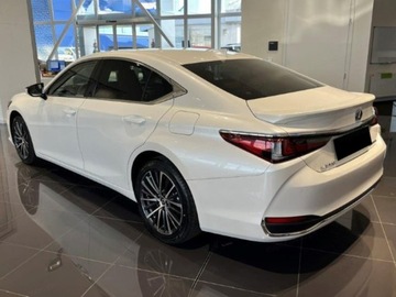 Lexus ES VII (XV70) Sedan Facelifting 300h 218KM 2025 Od ręki - 300h Business Edition 2.5 E-CVT 218KM | Podgrzewane fotele!, zdjęcie 3