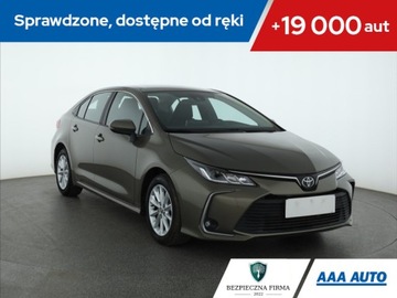 Toyota Corolla XII Sedan 1.5 VVT-i 125KM 2022 Toyota Corolla 1.5 VVT-i, Salon Polska
