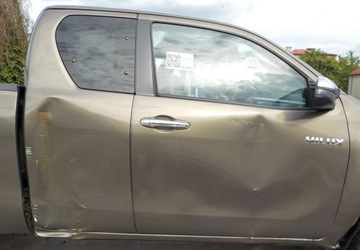 Toyota Hilux VIII Podwójna kabina Facelifting 2.8 D-4D 204KM 2022 Toyota Hilux Okazja 2.8 Diesel 204KM, zdjęcie 17