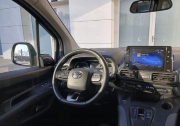 Toyota 2024 Toyota Proace City Verso Proace City Verso Family FV23 Salon PL ASO 1, zdjęcie 4