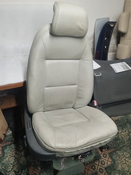 KOMPLET FOTELI SAAB 9-5 LIFT JASNA SKÓRA ELEKTRYKA