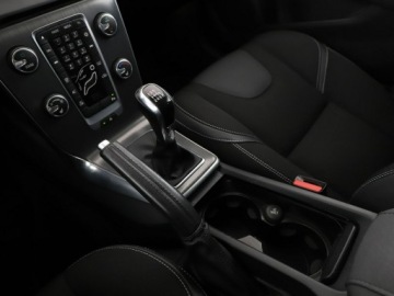 Volvo V40 II Hatchback 2.0 T2 DRIVE-E 122KM 2016 Volvo V40 niski przebieg navi grzane fotele PDC, zdjęcie 26