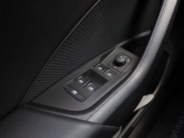 Skoda Octavia IV Scout 1.5 TSI ACT 150KM 2021 Skoda Octavia 1.5 TSI, Salon Polska, zdjęcie 15