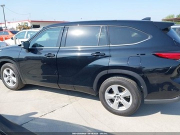 Toyota Highlander III 2021 Toyota Highlander 2021 Toyota Highlander L FWD 3.5 Benzyna 295KM, zdjęcie 1